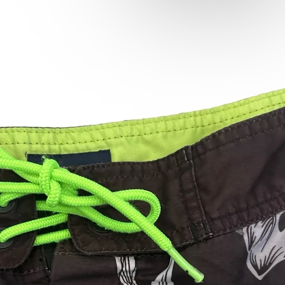 Men’s American Eagle Floral Swim Trunks Size Medium - Picture 2 of 3